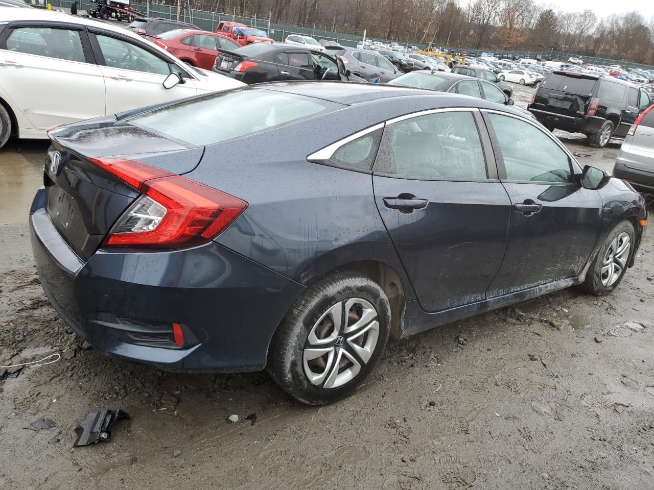 2017 HONDA CIVIC LX - Фото 3