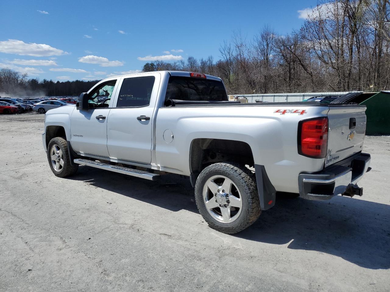 2015 CHEVROLET SILVERADO - Image 2