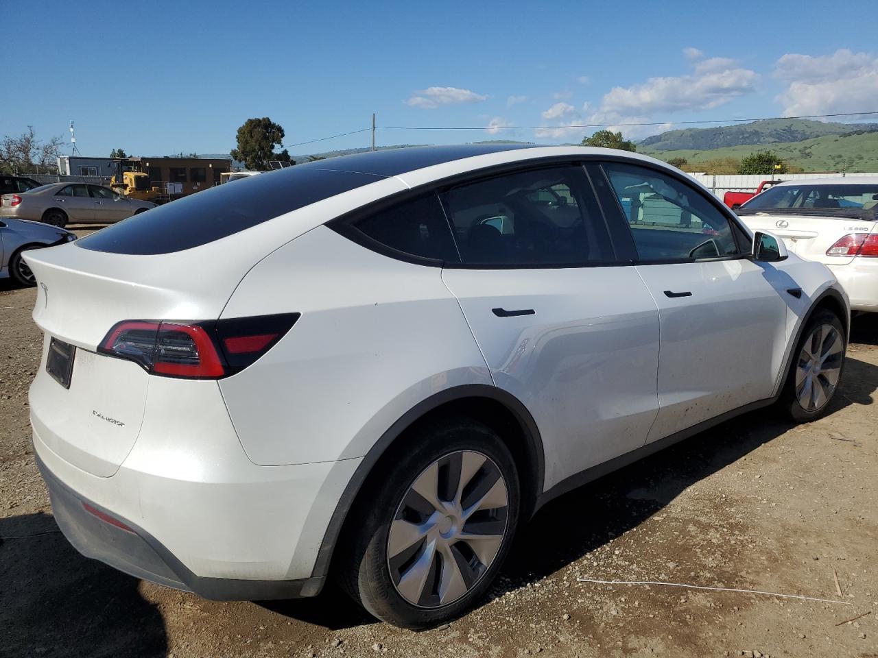 2023 TESLA MODEL Y - Фото 3