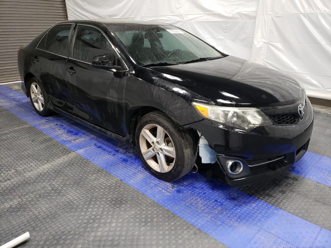 2013 TOYOTA CAMRY L - Image 4