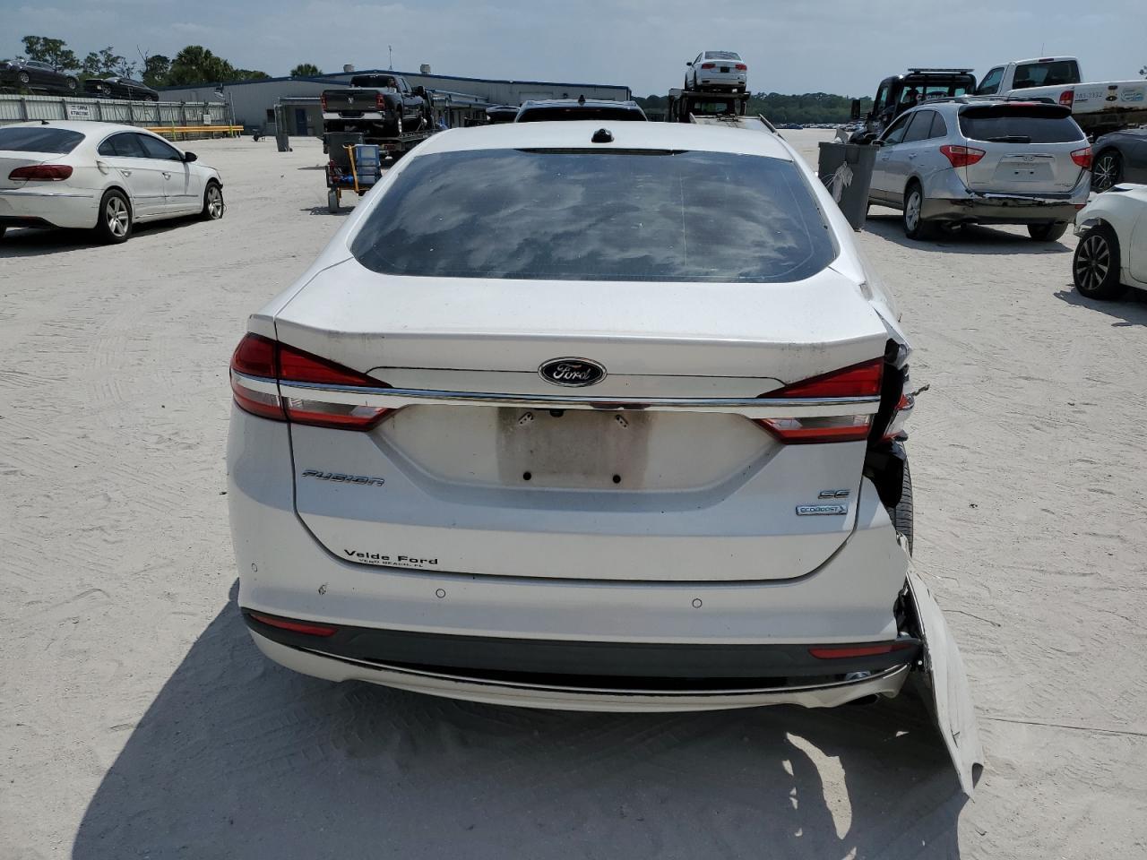 2017 FORD FUSION SE - Фото 6