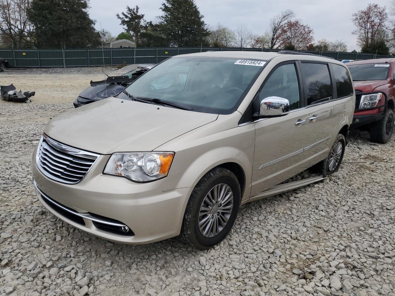 2014 CHRYSLER TOWN & COU