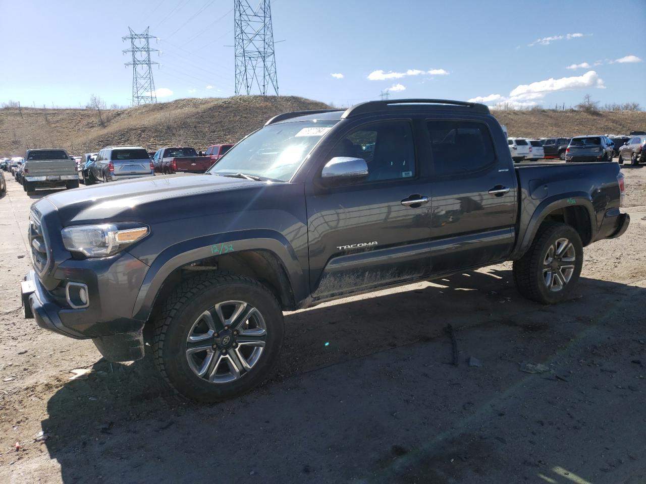 2017 TOYOTA TACOMA DOU