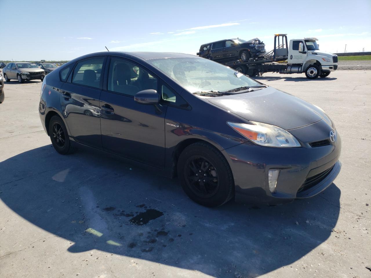 2015 TOYOTA PRIUS - Фото 4