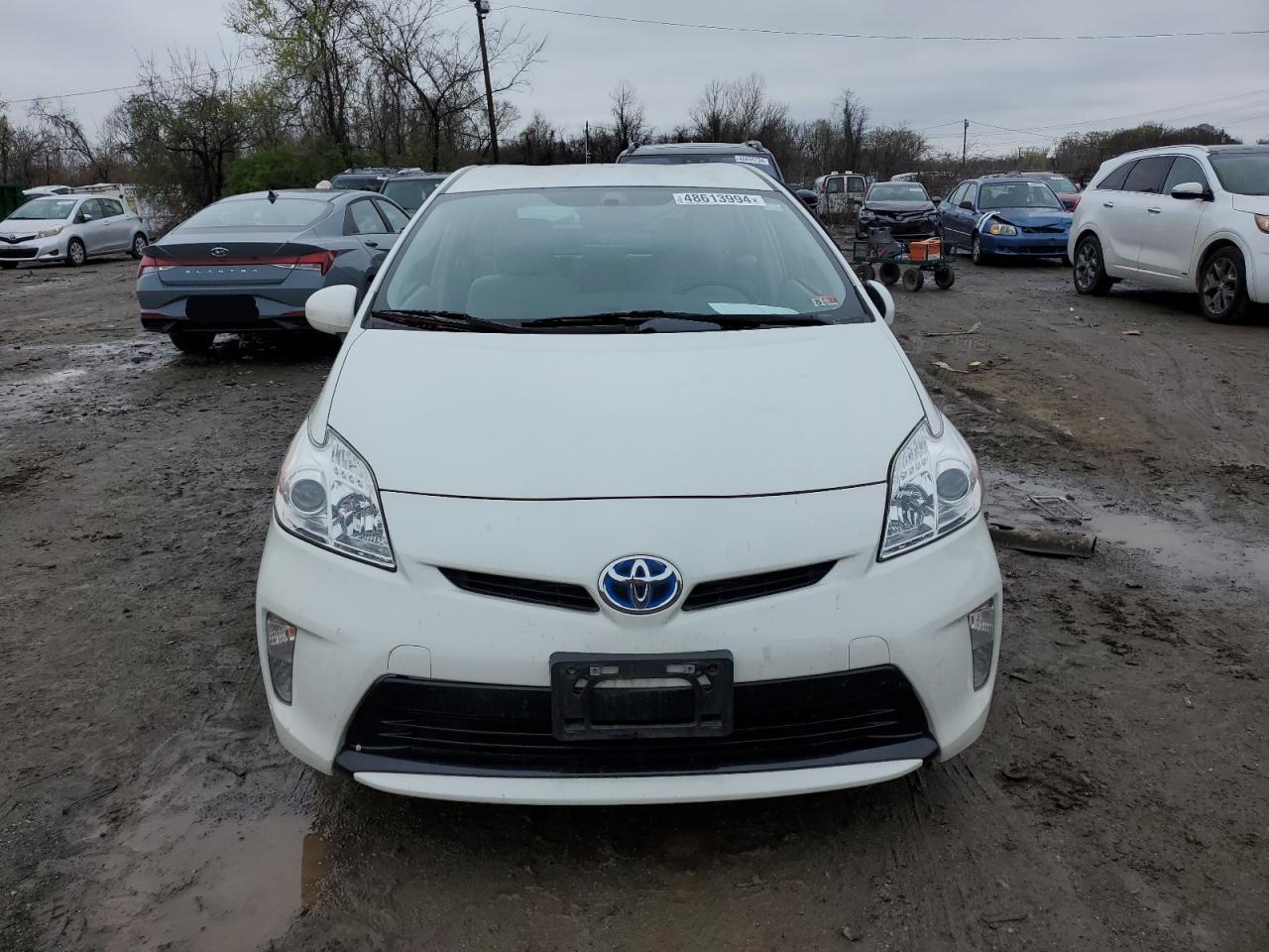 2015 TOYOTA PRIUS - Image 5
