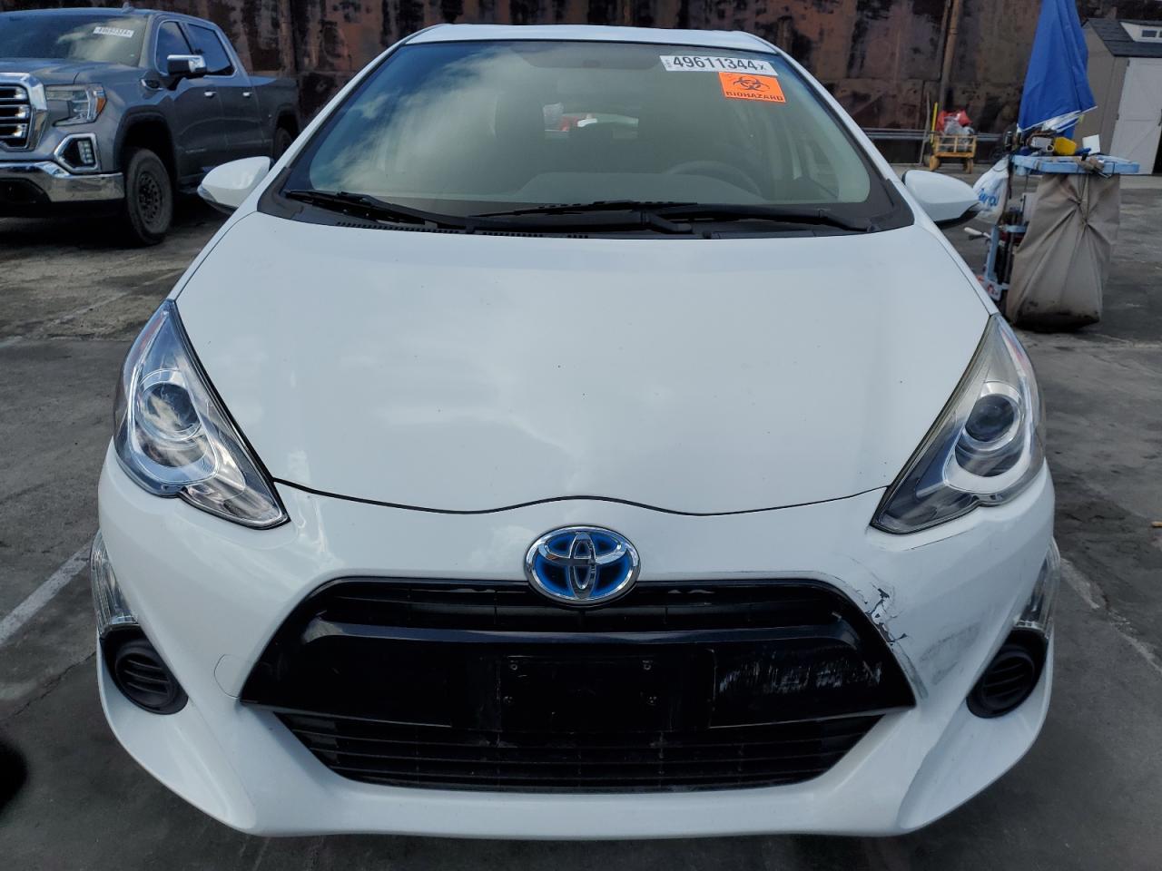 2015 TOYOTA PRIUS C - Image 5