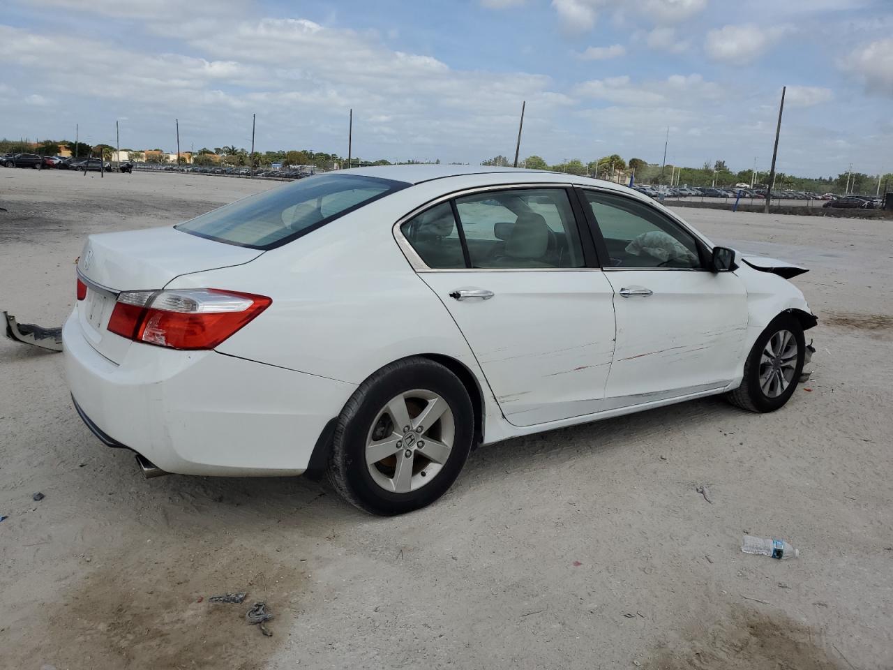 2014 HONDA ACCORD LX - Фото 3