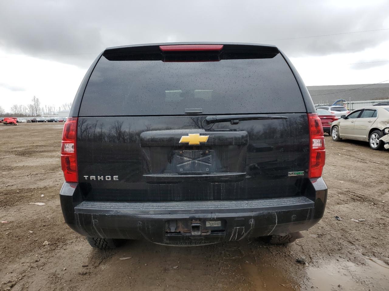 2011 CHEVROLET TAHOE K150 - Фото 6