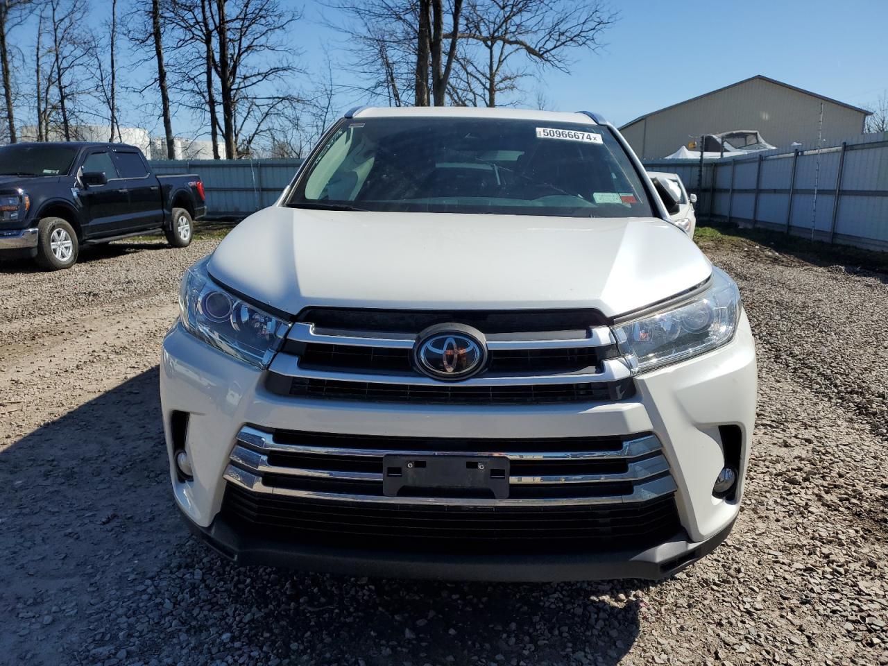 2018 TOYOTA HIGHLANDER - Фото 5