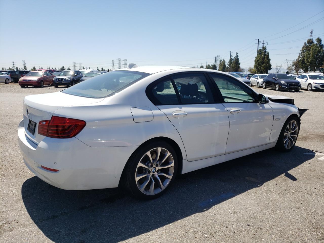 2016 BMW 528 I - Image 3