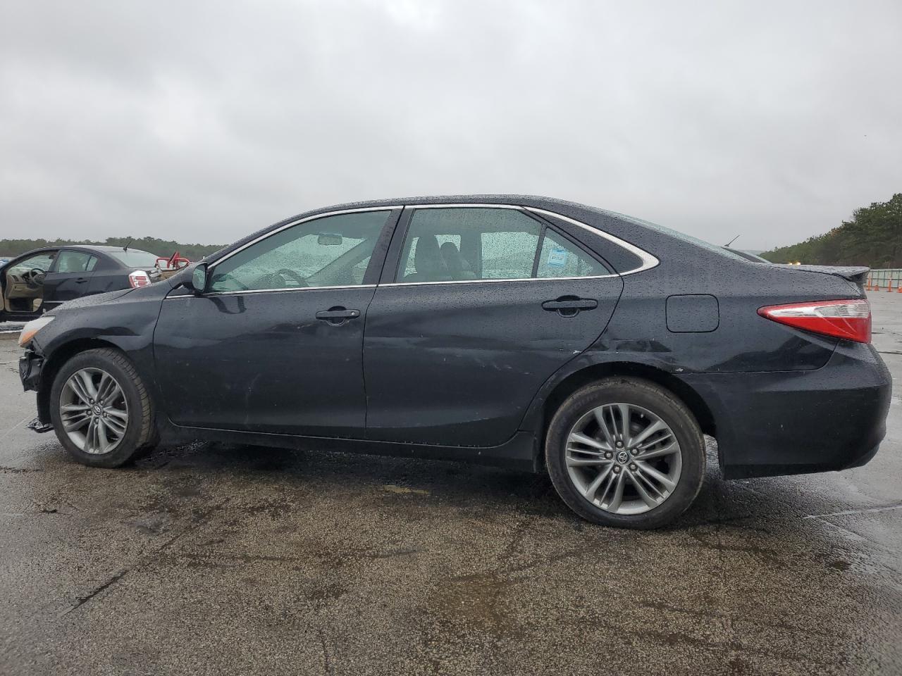 2017 TOYOTA CAMRY LE - Image 2