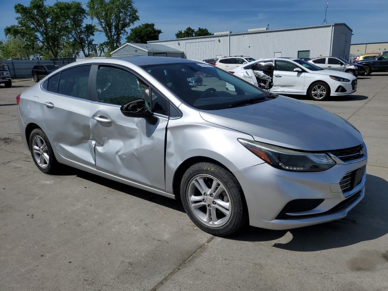 2016 CHEVROLET CRUZE LT - Image 4