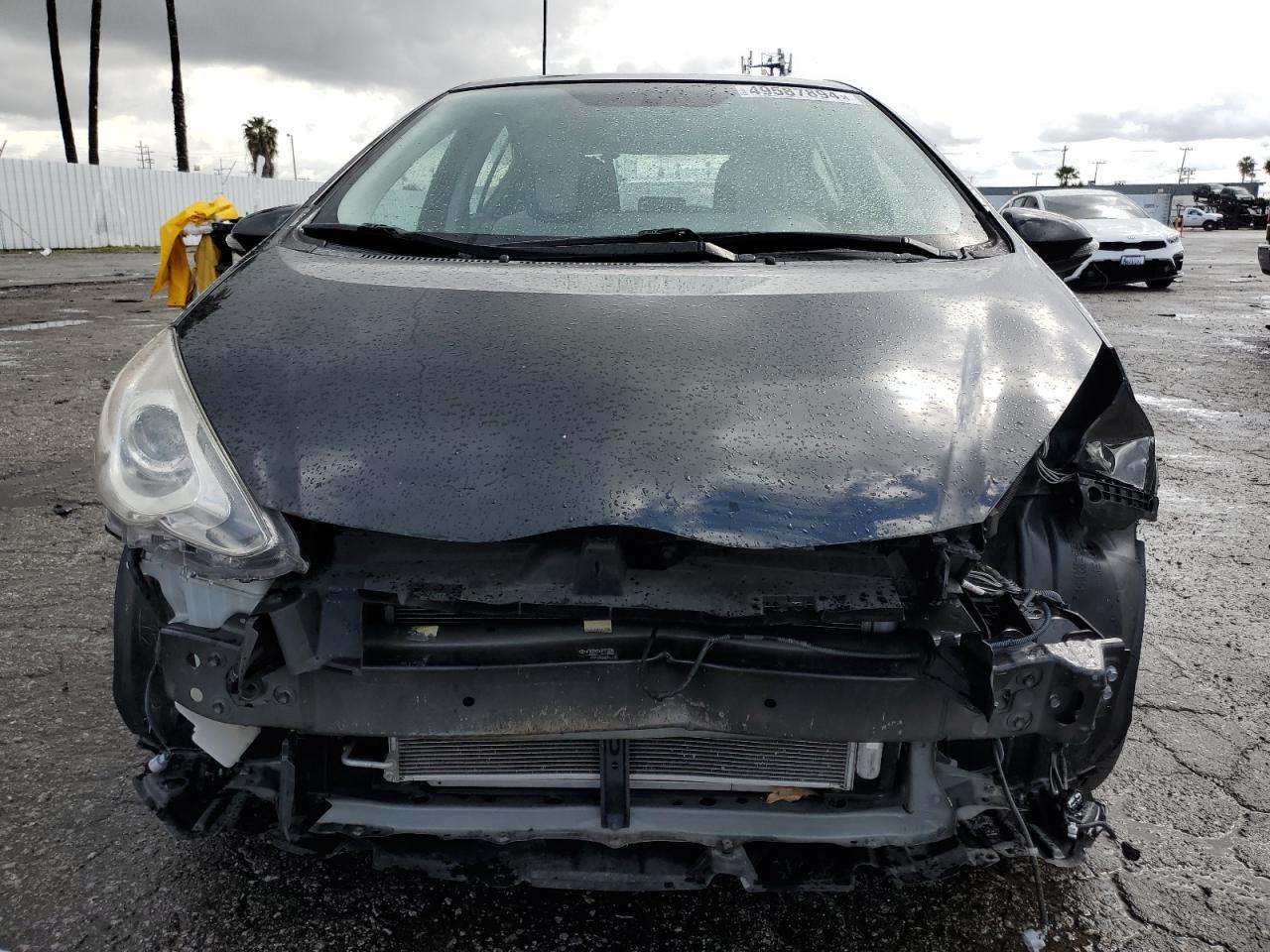 2016 TOYOTA PRIUS C - Фото 5