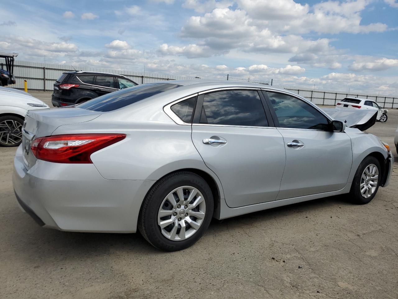 2016 NISSAN ALTIMA 2.5 - Фото 3