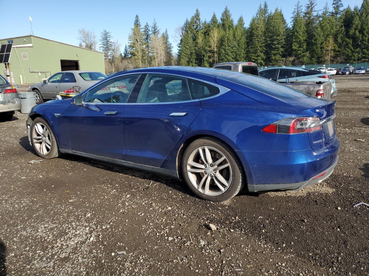 2015 TESLA MODEL S - Image 2