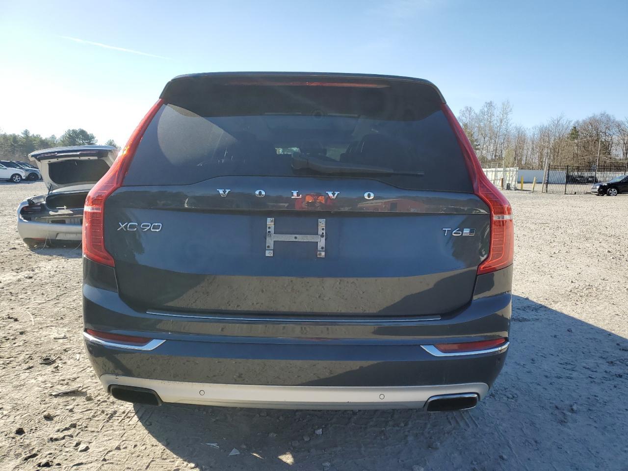 2016 VOLVO XC90 T6 - Image 6