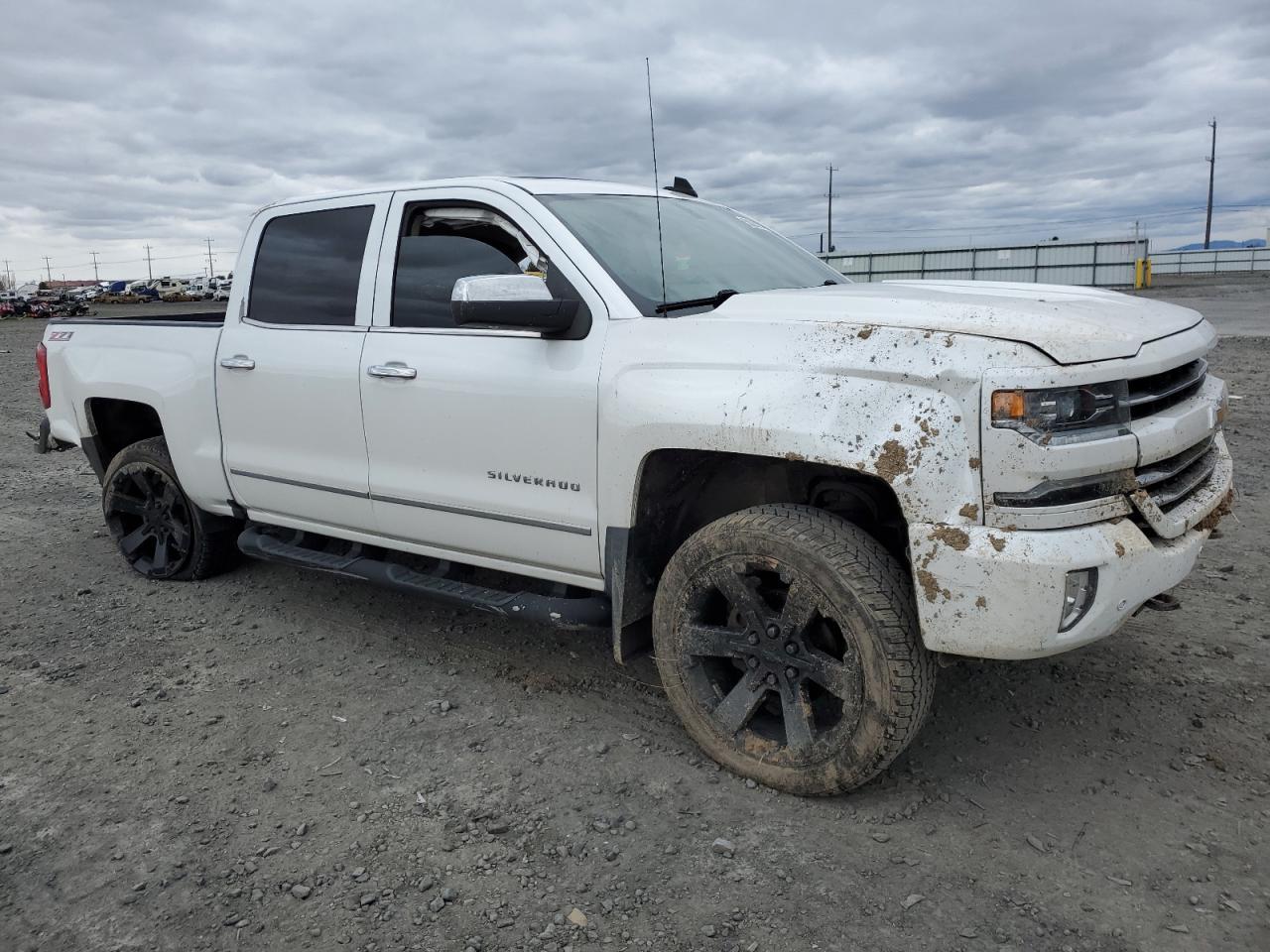 2017 CHEVROLET SILVERADO - Image 4