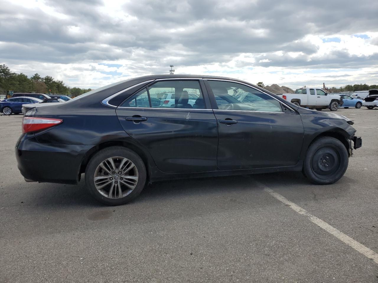 2016 TOYOTA CAMRY LE - Фото 3