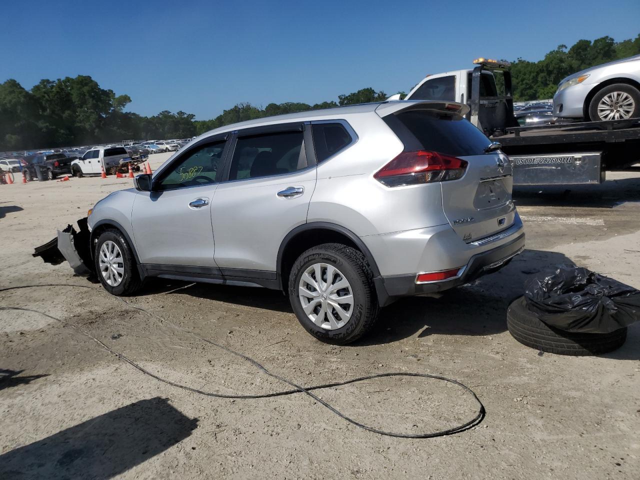2018 NISSAN ROGUE S - Фото 2