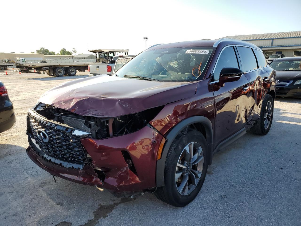 2022 INFINITI QX60 LUXE