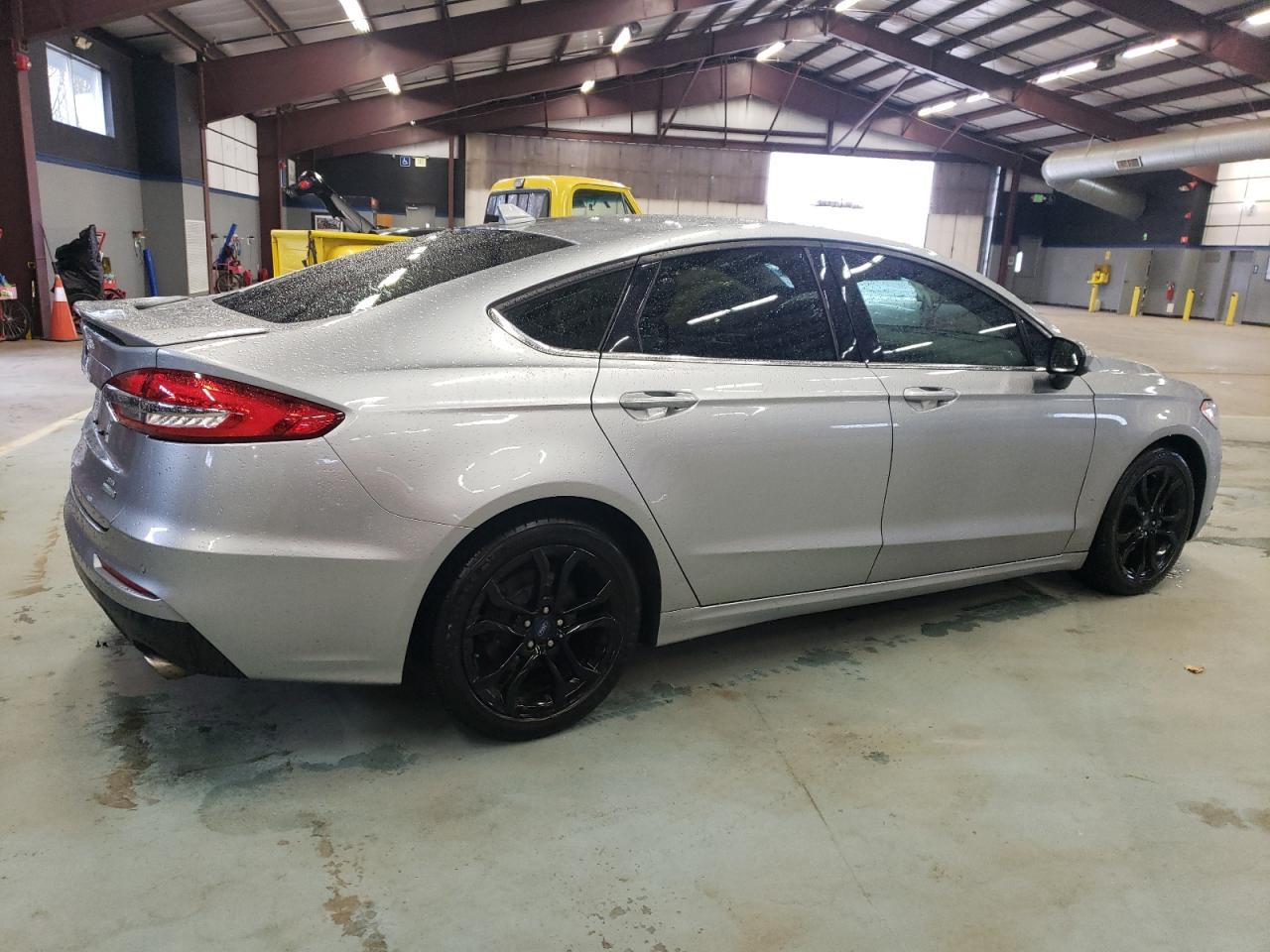 2020 FORD FUSION SE - Фото 3