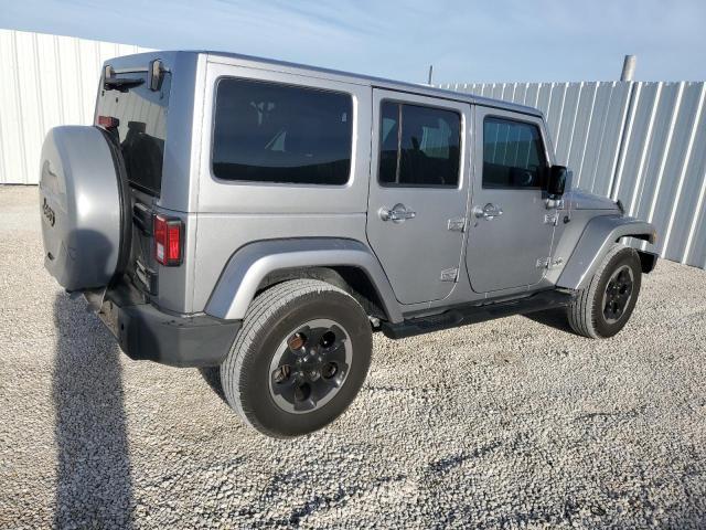 2014 Jeep Wrangler Unlimited Sahara - Image 3