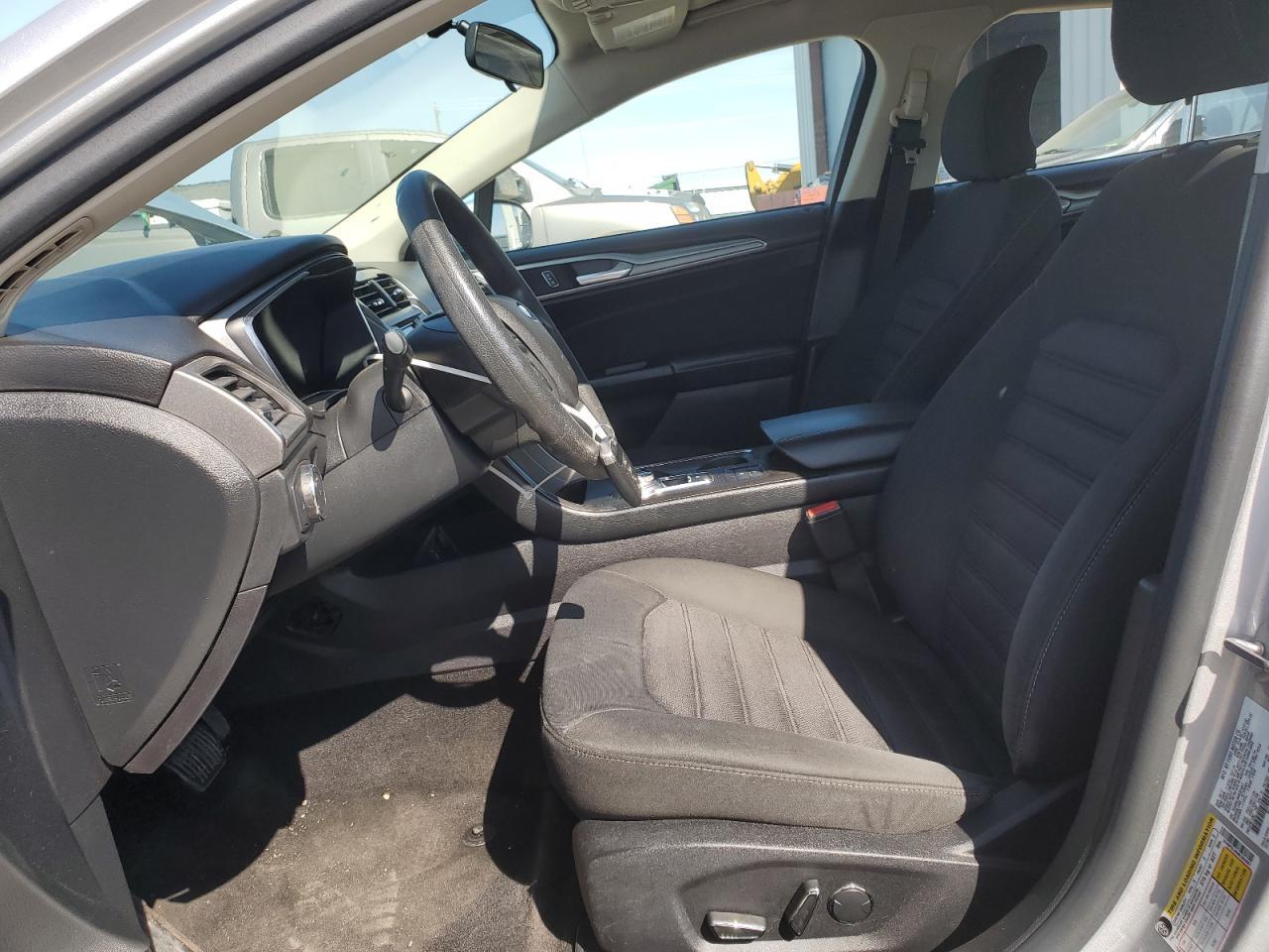 2017 FORD FUSION SE - Фото 7