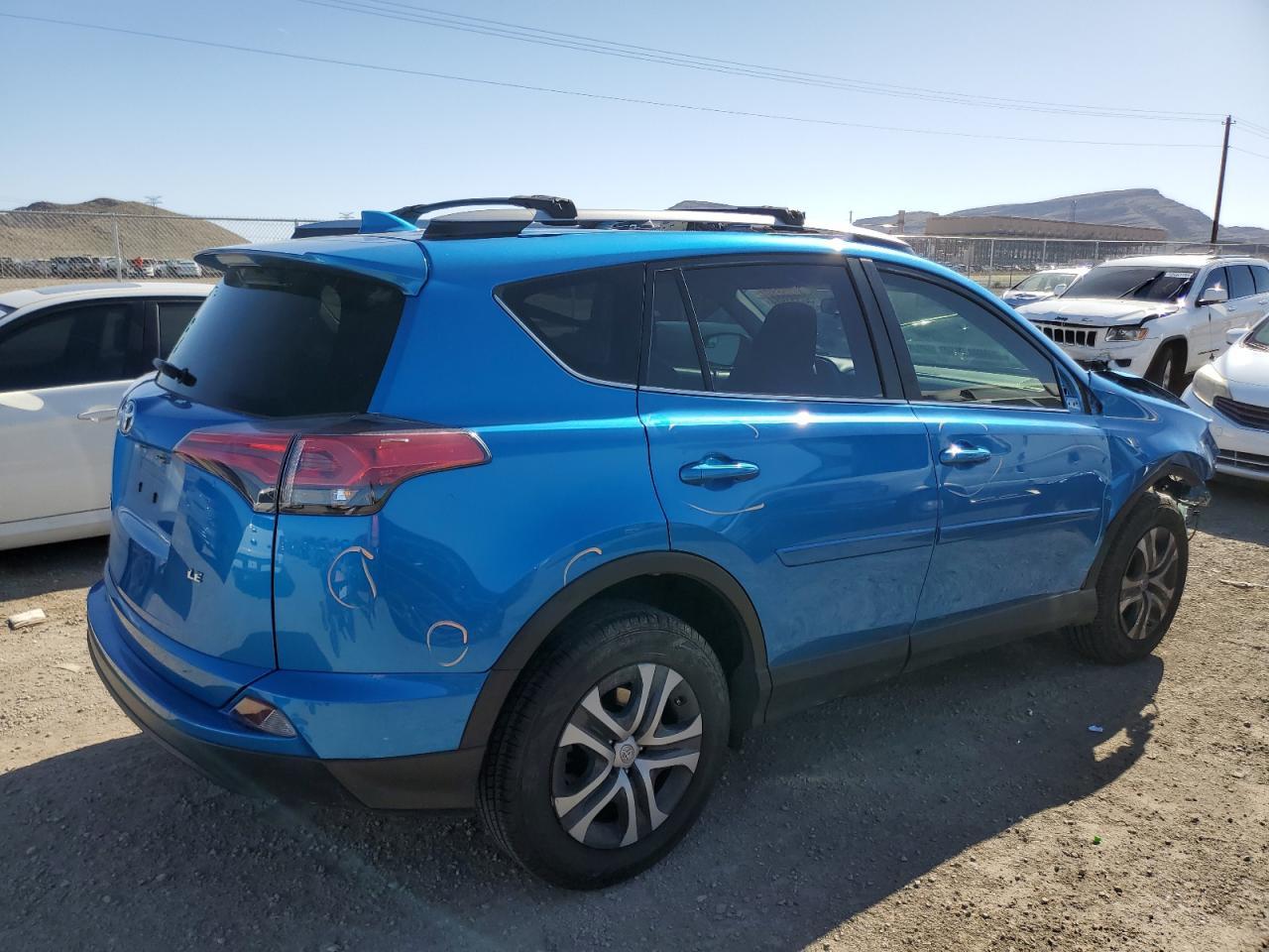 2017 TOYOTA RAV4 LE - Image 3