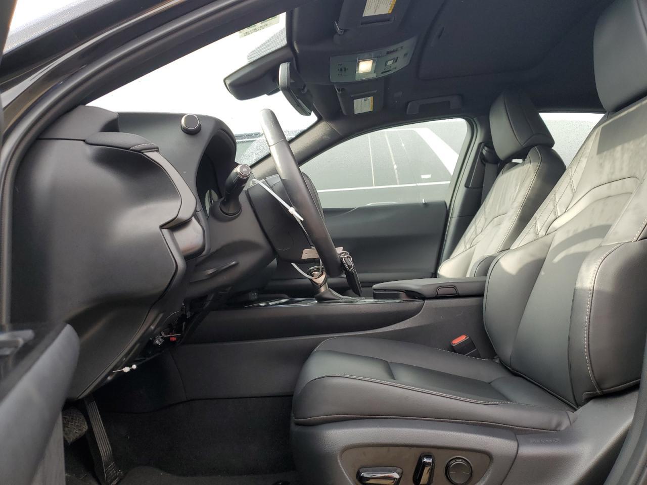2023 LEXUS UX 250H BA - Фото 7