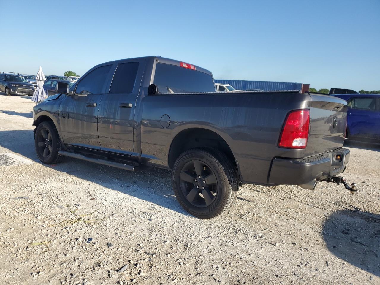 2018 RAM 1500 ST - Image 2
