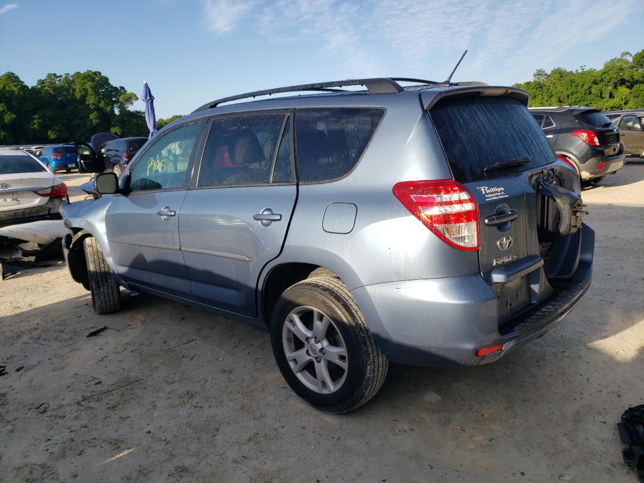2011 TOYOTA RAV4 - Image 2