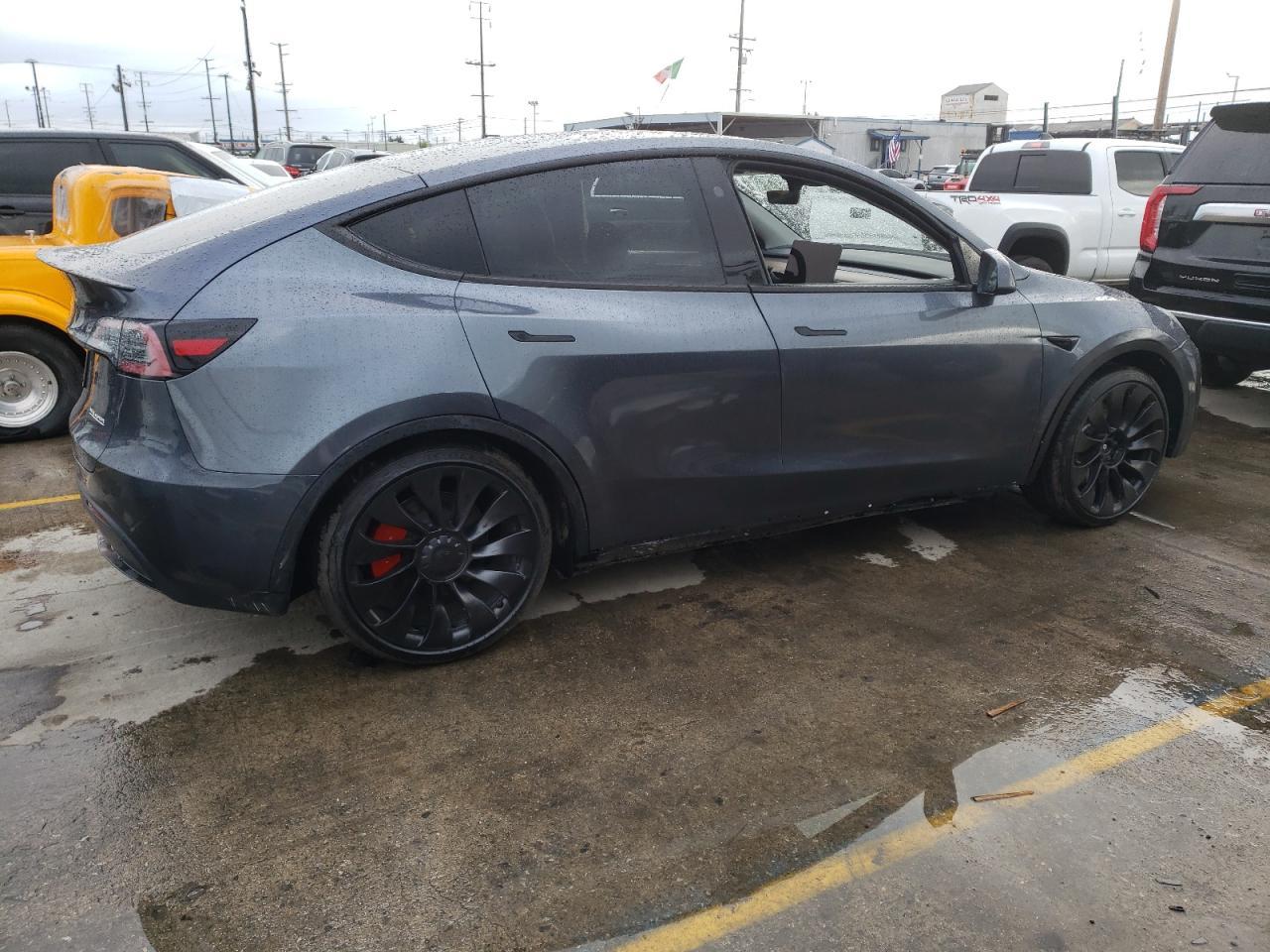 2023 TESLA MODEL Y - Image 3