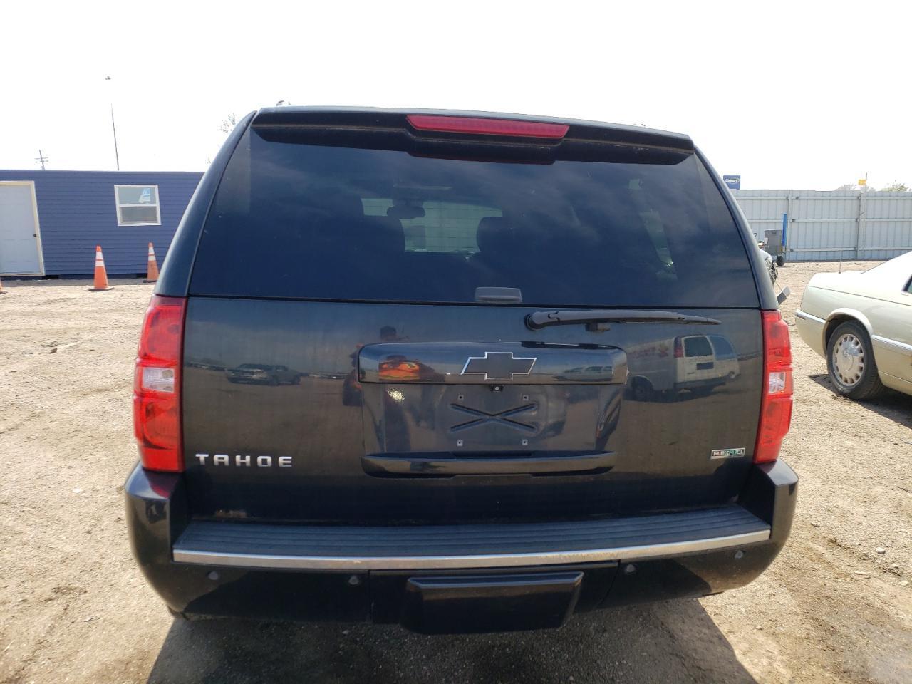 2011 CHEVROLET TAHOE K150 - Фото 6