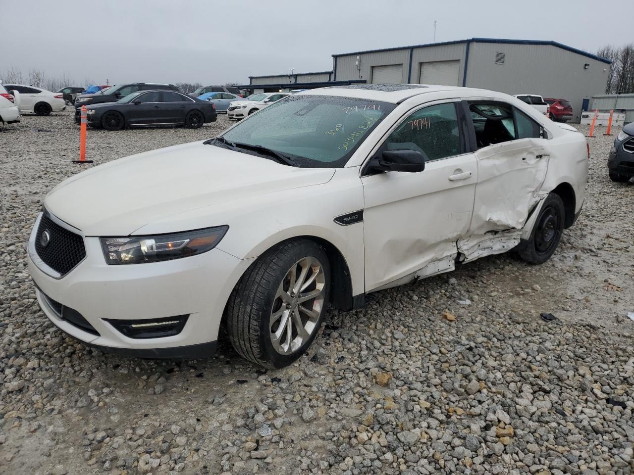 2015 FORD TAURUS SHO car image