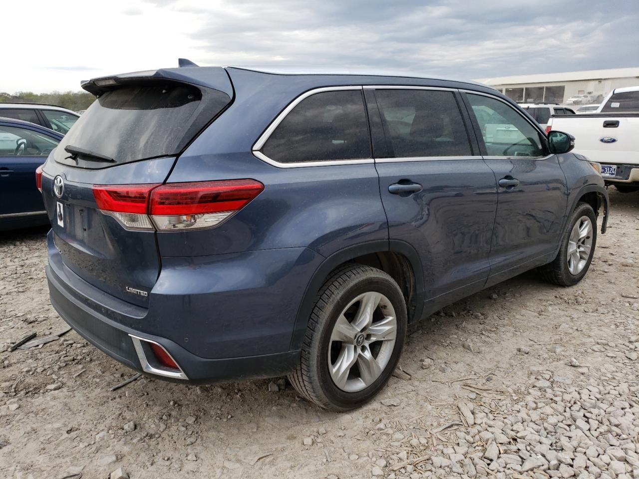 2018 TOYOTA HIGHLANDER - Фото 3