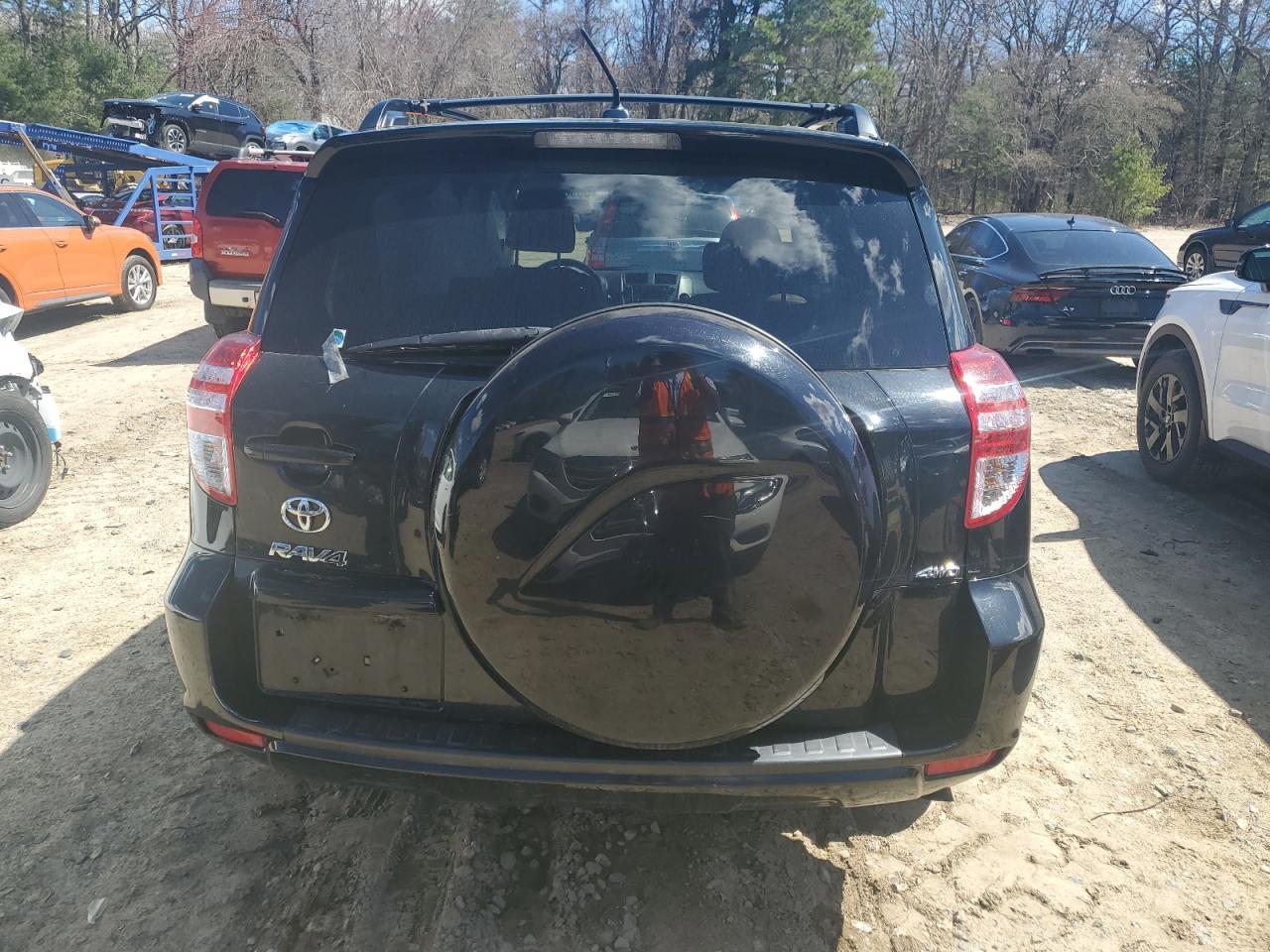 2011 TOYOTA RAV4 - Image 6