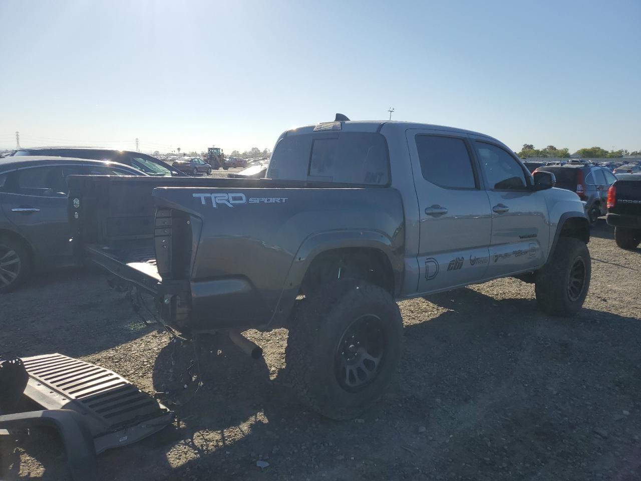 2020 TOYOTA TACOMA DOU - Image 3