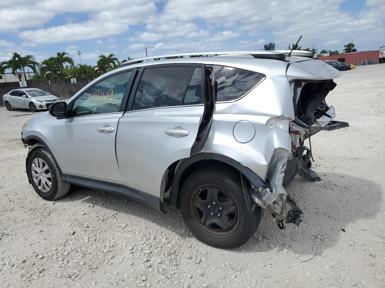 2014 TOYOTA RAV4 LE - Фото 2