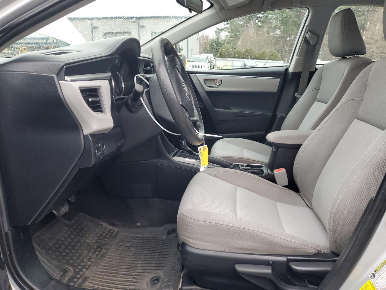 2015 TOYOTA COROLLA L - Image 7