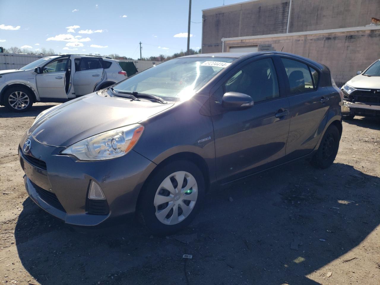 2014 TOYOTA PRIUS C car image