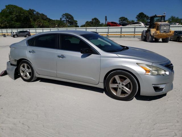2013 Nissan Altima 2.5 - Фото 4