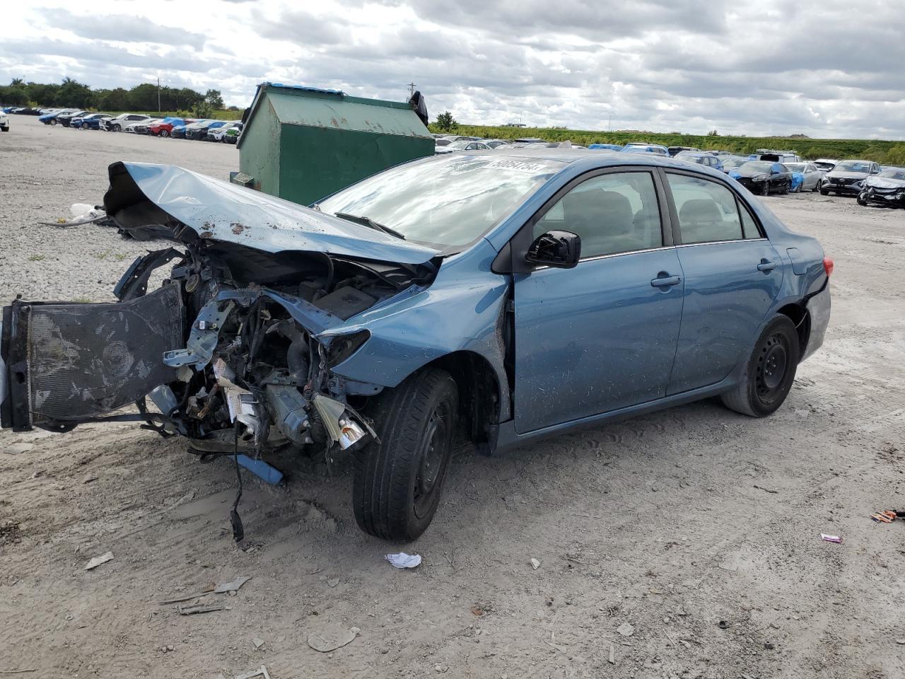 2013 TOYOTA COROLLA BA