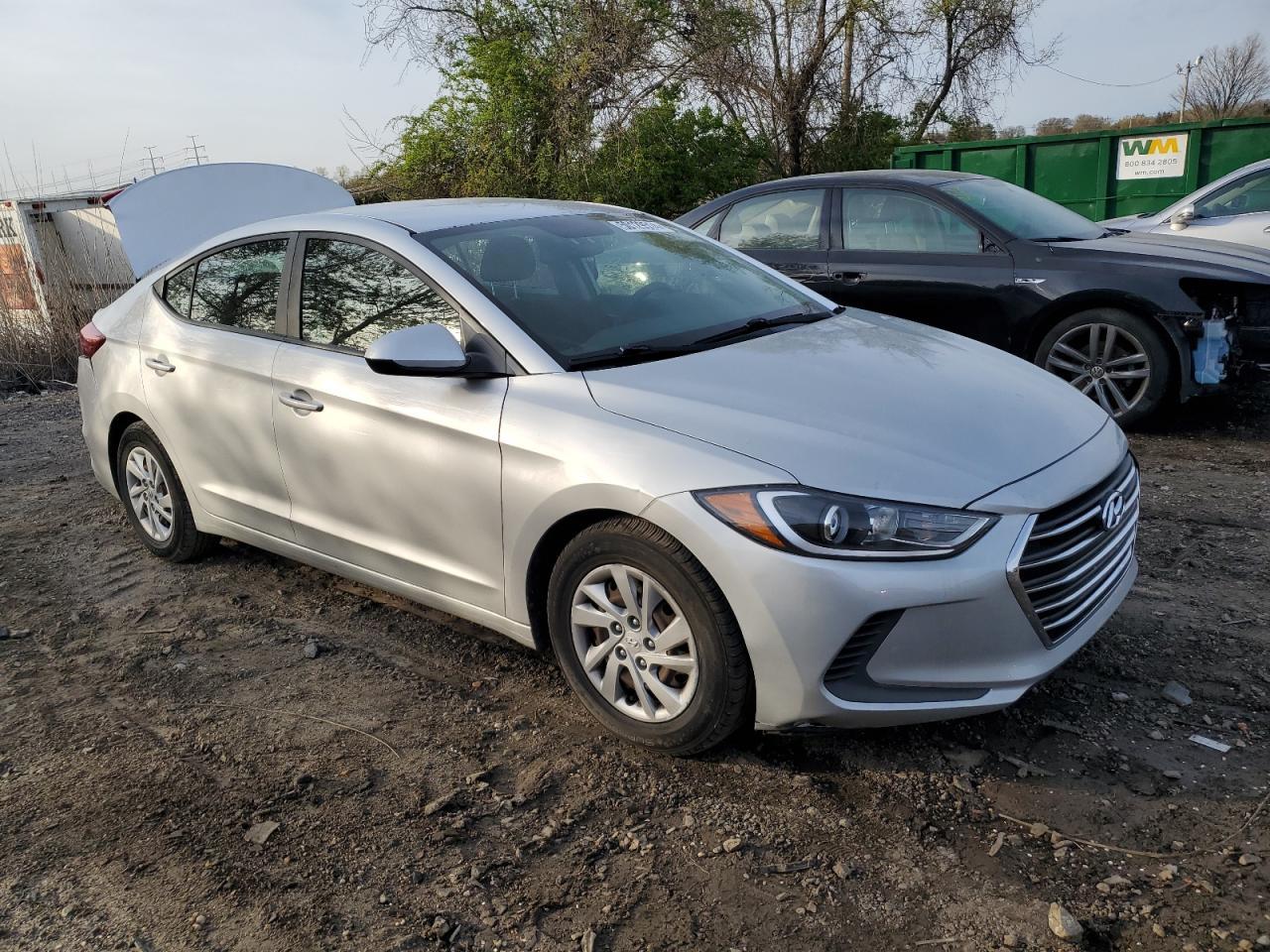 2018 HYUNDAI ELANTRA SE - Image 4