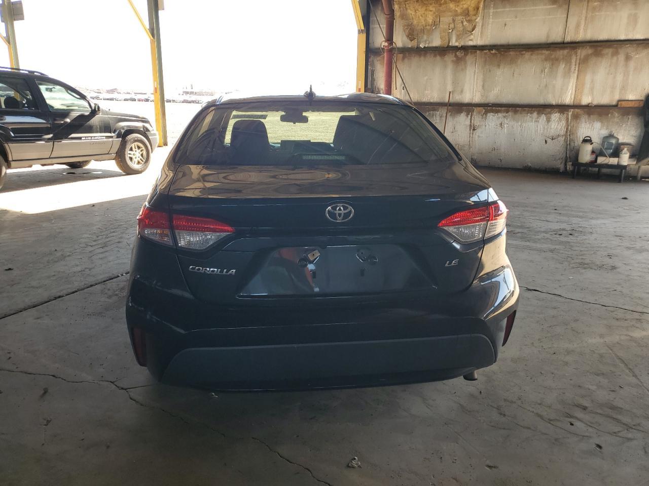 2020 TOYOTA COROLLA LE - Фото 6