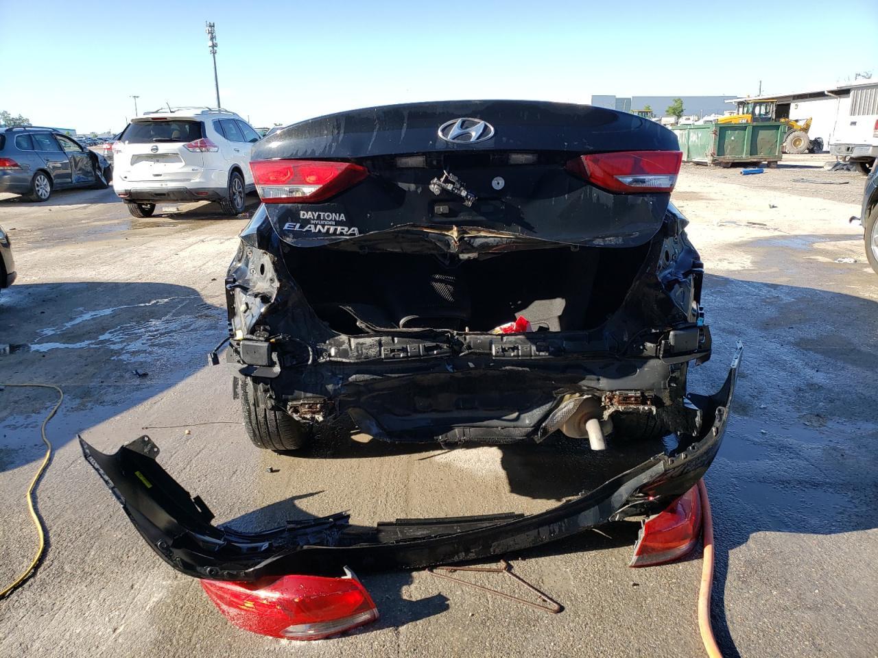 2017 HYUNDAI ELANTRA SE - Image 6