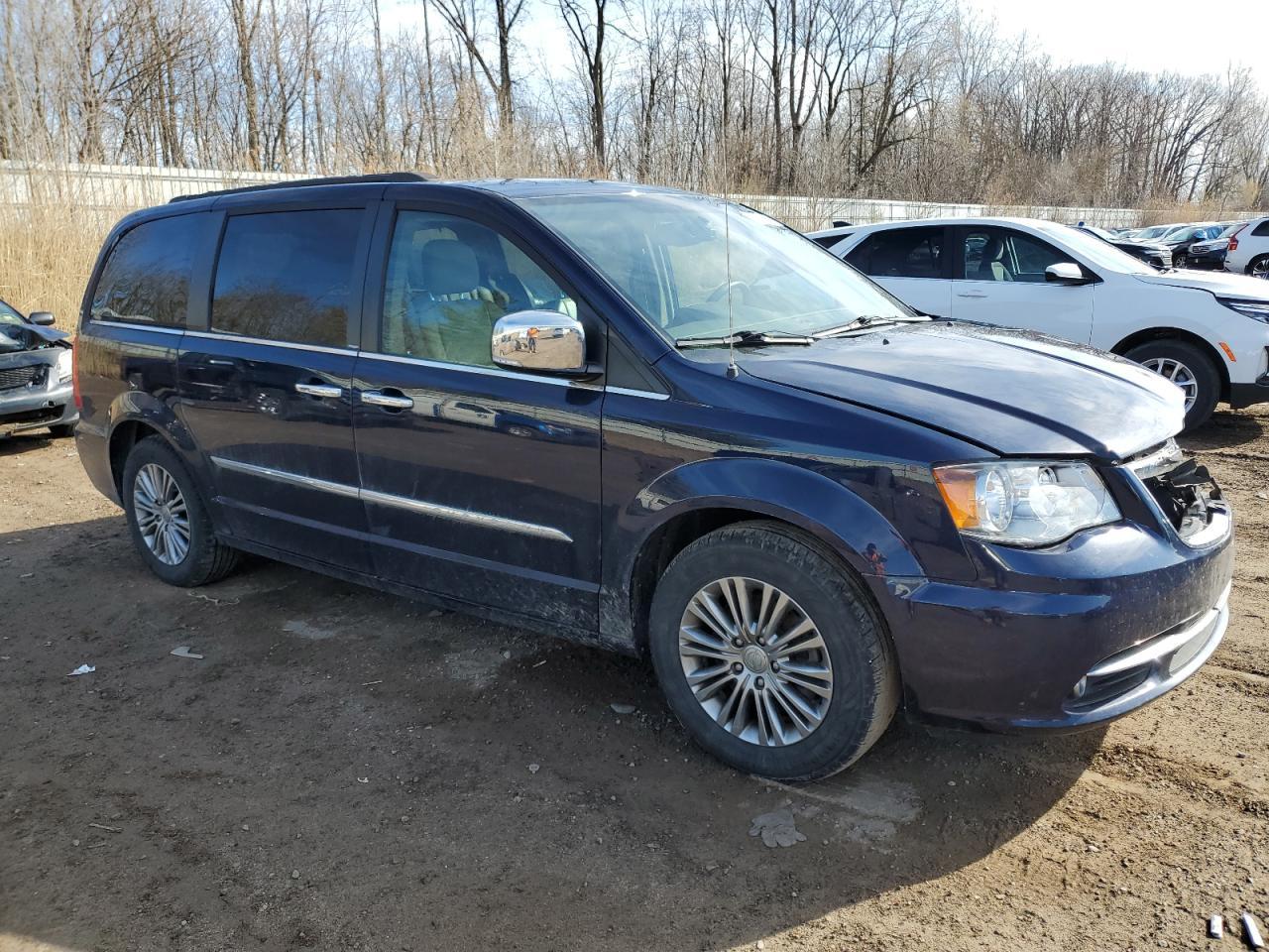 2014 CHRYSLER TOWN & COU - Фото 4
