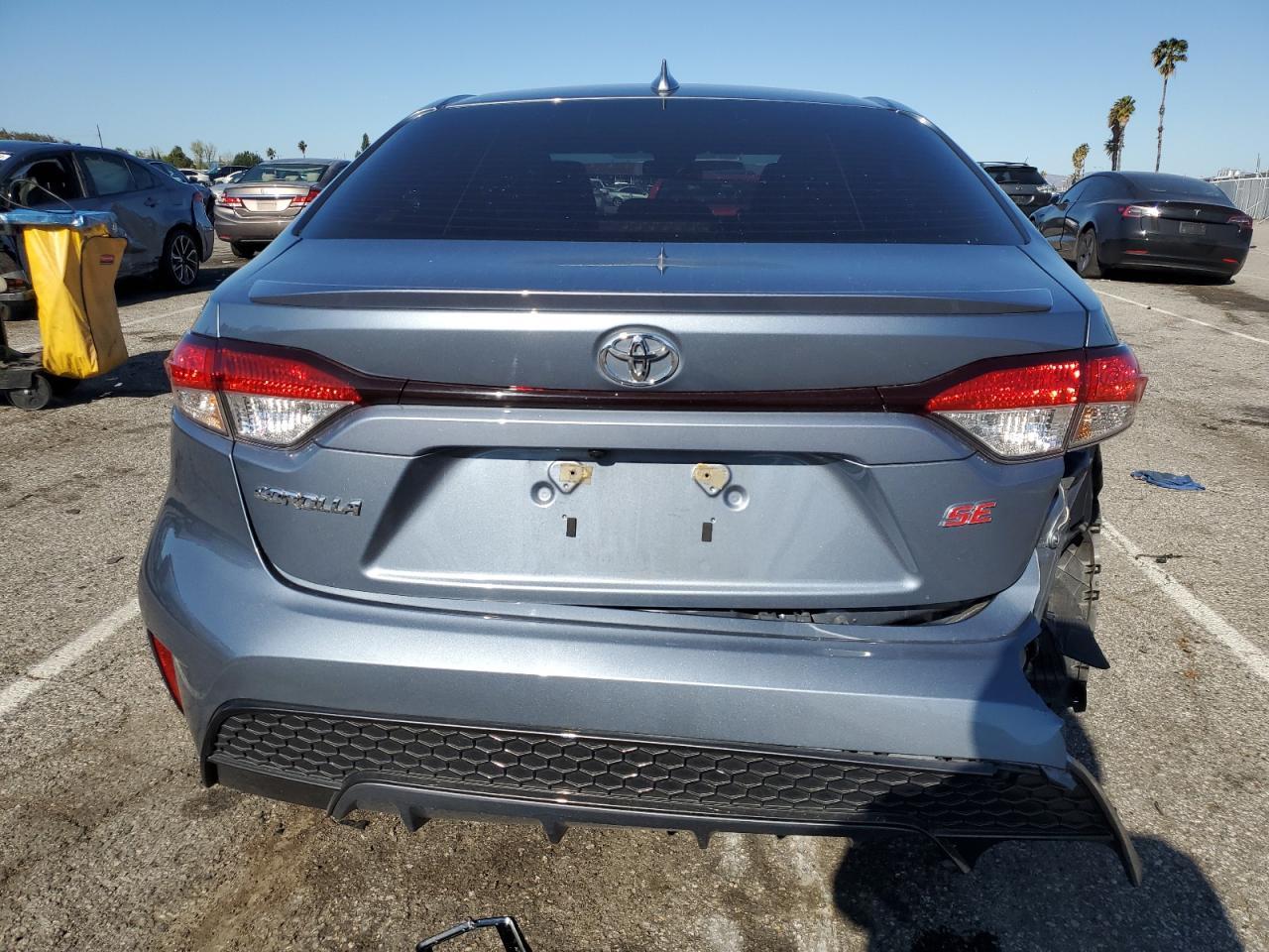 2020 TOYOTA COROLLA SE - Фото 6