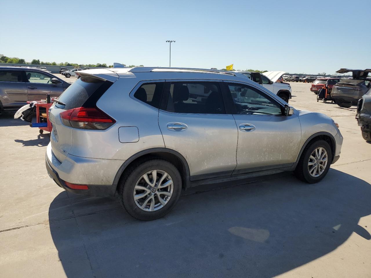 2017 NISSAN ROGUE S - Фото 3