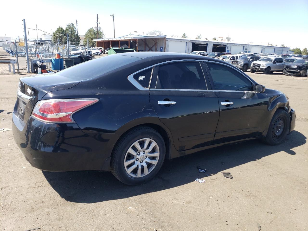 2015 NISSAN ALTIMA 2.5 - Фото 3