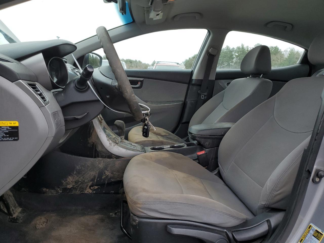 2013 HYUNDAI ELANTRA GL - Image 7